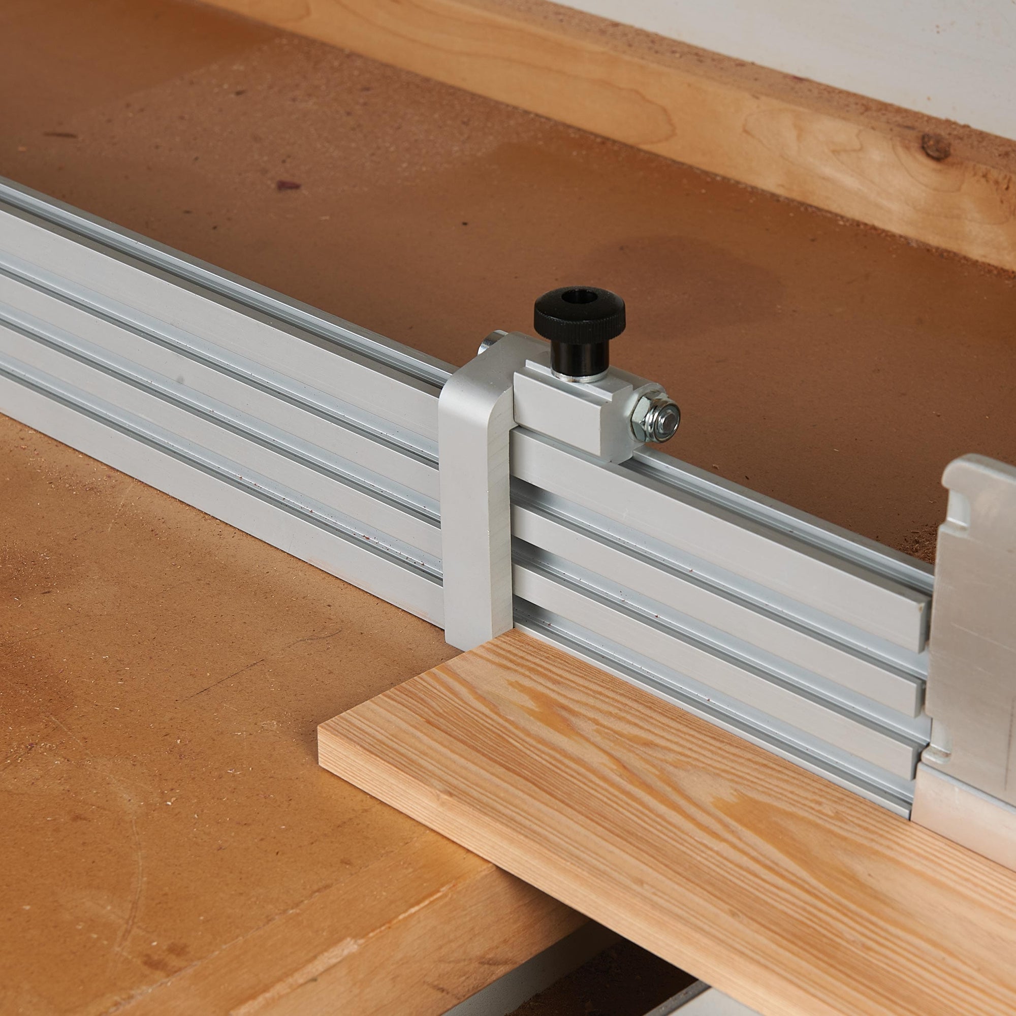 Multi-Track Flip Stop 4X alt 0