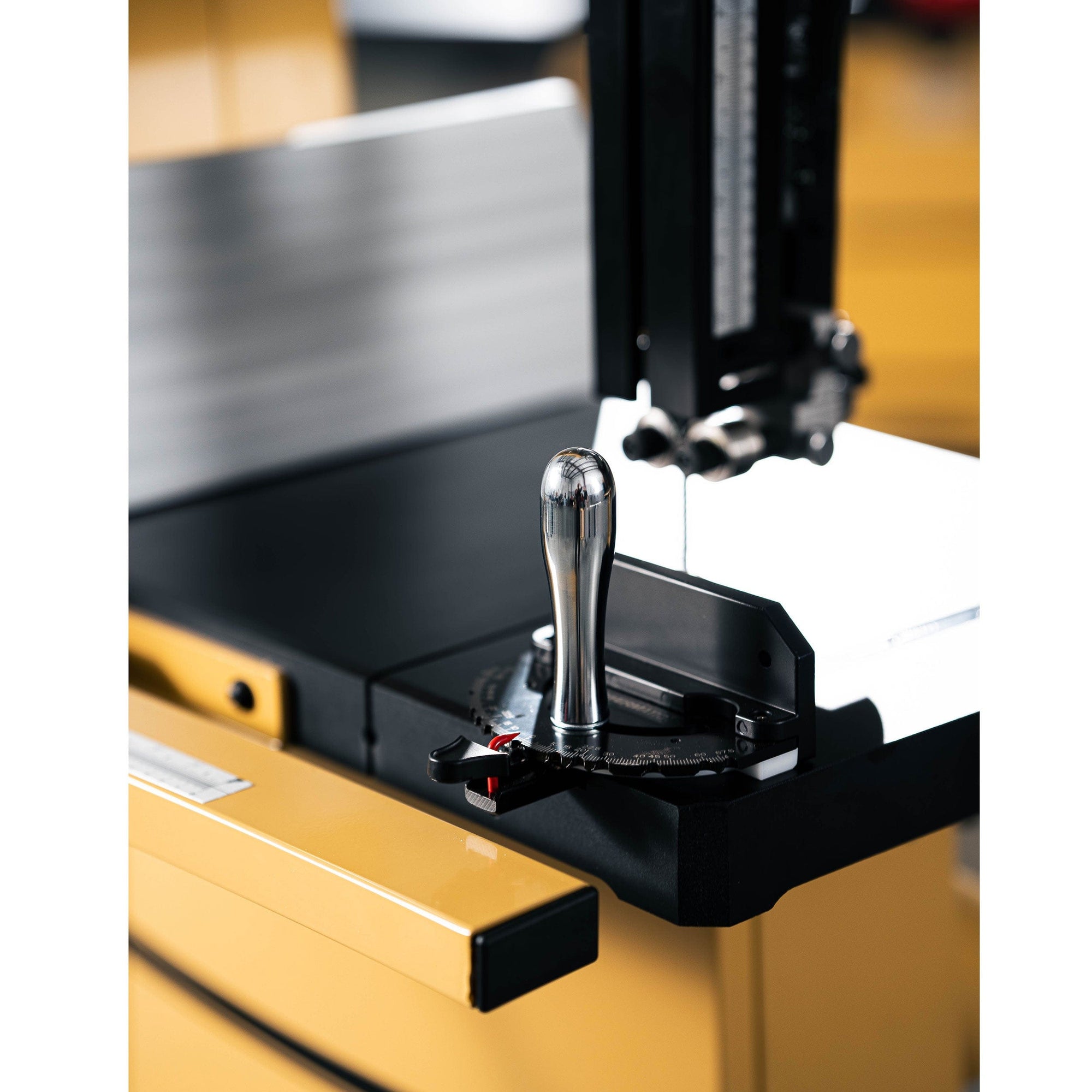 18" Woodworking Bandsaw with ArmorGlide - 5 HP 3 PH 230V - PM1800B-3T alt 0