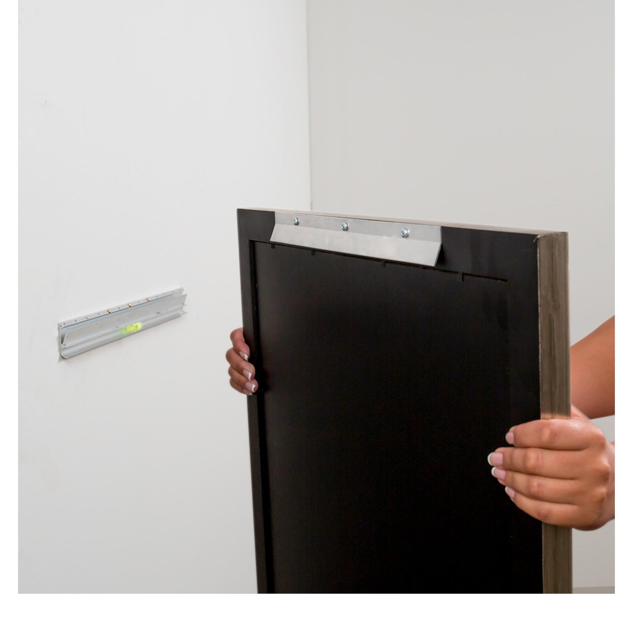 Wallsaver Hanging Kit 12" alt 0