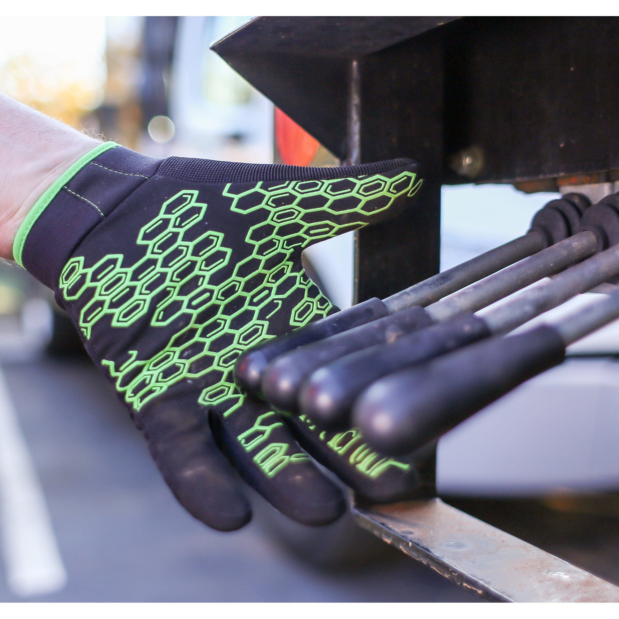 Grasper Gloves, Black/Green, Small alt 0