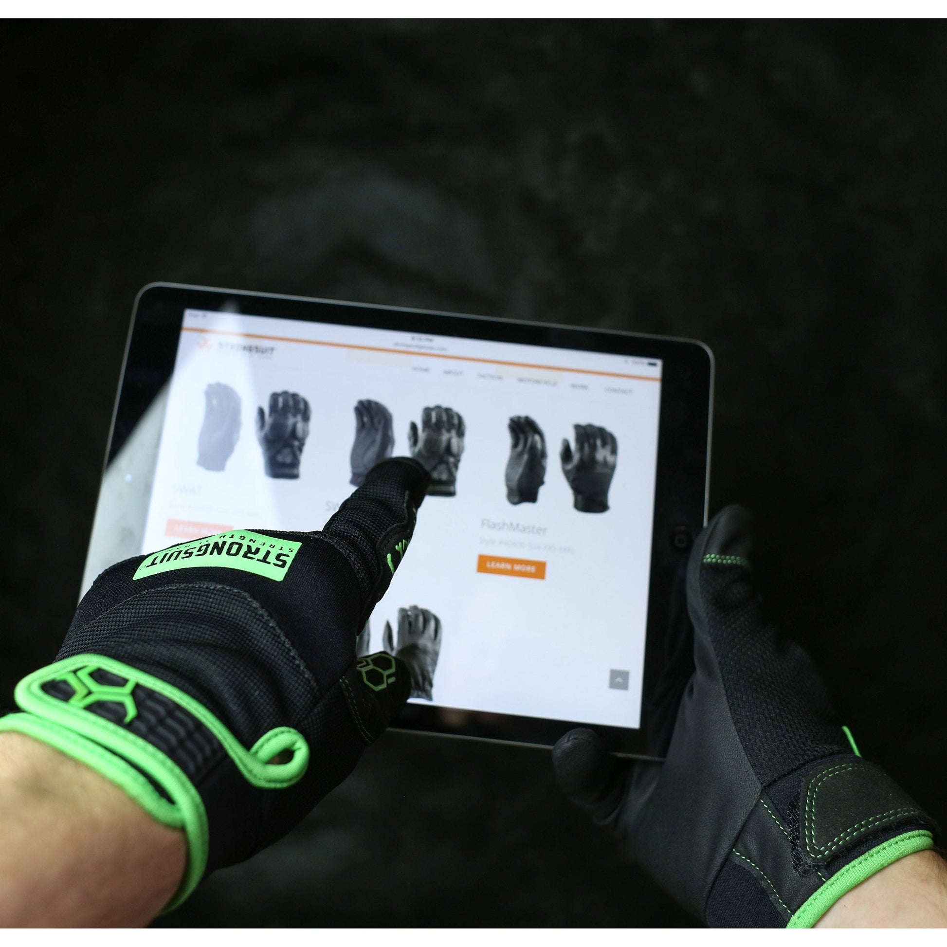 Grasper Gloves, Black/Green, Large alt 0