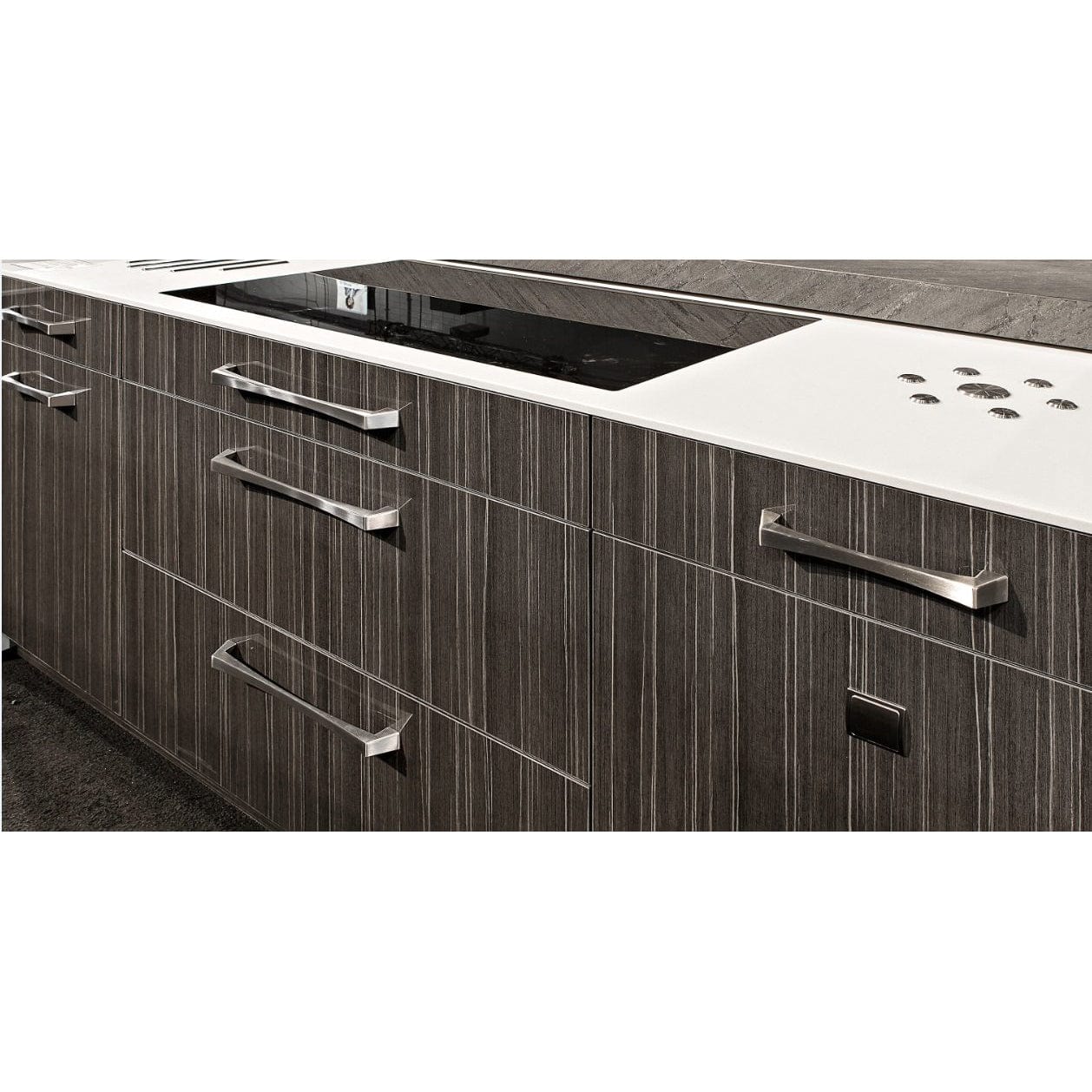 Contemporary Pull, 7-9/16" Center-to-Center, Chrome alt 0