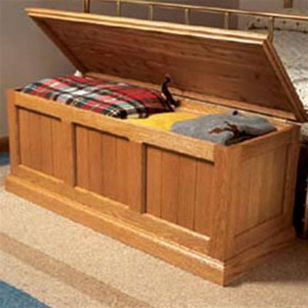 Woodworking Project Paper Plan to Build Cedar-Lined Oak Chest alt 0