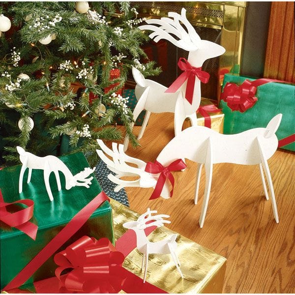Woodworking Project Paper Plan to Build Medium & Tabletop Sized Reindeer alt 0