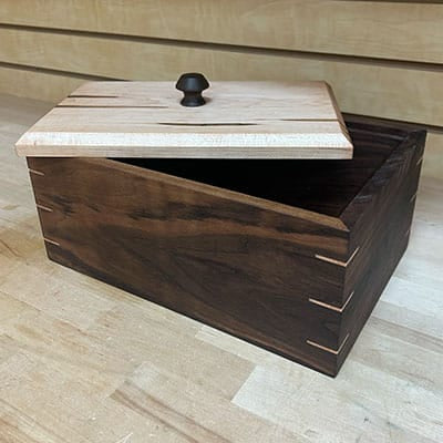 319_Lidded_Box_B.jpg